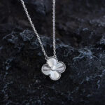 [Eternal Jewelry]CLOVER  15MM DIAMOND LASER NECKLACE SILVER - Image 3