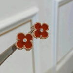 [Eternal Jewelry]CLOVER MEDIUM 1 MOTIFS CARNELIAN  DIAMOND earrings - Image 2