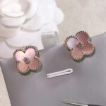 [Eternal Jewelry]CLOVER MEDIUM 1 MOTIFS  PINK MOP DIAMOND EARRINGS - Image 2