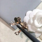 [Eternal Jewelry]CLOVER MEDIUM 1 MOTIFS  PINK MOP DIAMOND EARRINGS - Image 7