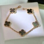 [Eternal Jewelry]CLOVER 5 MOTIF GRAY MOP  BRACELET - Image 3