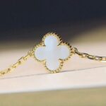 [Eternal Jewelry]CLOVER 20 MOTIFS WHITE MOP NECKLACE - Image 4