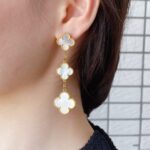 [Eternal Jewelry]CLOVER MOP 3 MOTIFS GOLD EARRINGS - Image 2
