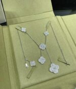 [Eternal Jewelry]CLOVER 6 MOTIF DIAMOND PAVED NECKLACE - Image 6