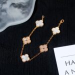 [Eternal Jewelry]CLOVER BRACELET 5 MOTIF WHITE MOP DIAMOND - Image 9