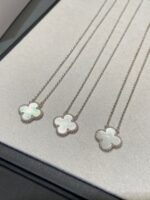 [Eternal Jewelry]CLOVER MEDIUM SILVER WHITE MOP NECKLACE - Image 6