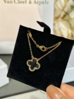 [Eternal Jewelry]CLOVER ROCK CRYSTAL ROSE GOLD NECKLACE - Image 4
