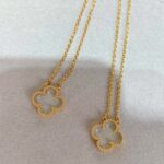 [Eternal Jewelry]CLOVER ROCK CRYSTAL ROSE GOLD NECKLACE - Image 2