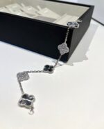 [Eternal Jewelry]CLOVER 5 MOTIF SILVER DIAMOND BRACELET - Image 3