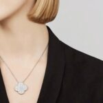 [Eternal Jewelry]CLOVER 25MM LARGE PENDANT DIAMOND PAVED SILVER NECKLACE - Image 2