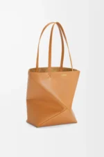 Medium Puzzle Fold tote in shiny calfskin - Image 2