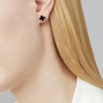 [Eternal Jewelry]CLOVER MINI 9.5MM BLACK MOP EARRINGS - Image 3
