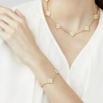 [Eternal Jewelry]CLOVER 5 MOTIFS  FULL DIAMOND BRACELET - Image 9