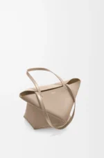 Medium Puzzle Fold tote in shiny calfskin - Image 5