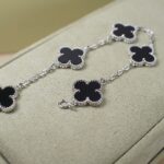 [Eternal Jewelry]CLOVER 5 MOTIF ONYXS  BRACELET SILVER - Image 5