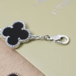 [Eternal Jewelry]CLOVER 5 MOTIF ONYXS  BRACELET SILVER - Image 6