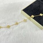 [Eternal Jewelry]CLOVER 6 MOTIF DIAMOND BRACELET - Image 3
