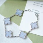 [Eternal Jewelry]CLOVER  5 MOTIF PURPLE CHALCEDONY BRACELET SILVER - Image 2