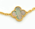 [Eternal Jewelry]CLOVER 5 MOTIF GRAY MOP DIAMOND BRACELET - Image 4