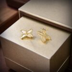 [Eternal Jewelry]JEUX DE WHITE MOP GOLD DIAMOND EARRINGS - Image 5