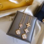 [Eternal Jewelry]COLOR BLOSSOM LARIAT NECKLACE PINK GOLD WHITE MOTHER PEARL AND DIAMOND - Image 3