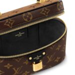 Vanity Chain Pouch - Image 2