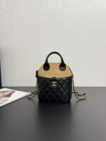 Chanel chain clutch bag - Image 2