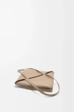 Medium Puzzle Fold tote in shiny calfskin - Image 3