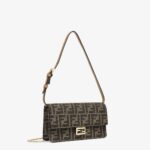 Chain with wallet BAGUETTE handbag - Image 3