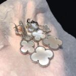[Eternal Jewelry]CLOVER EARRINGS WHITE MOP 4 MOTIFS SILVER - Image 3